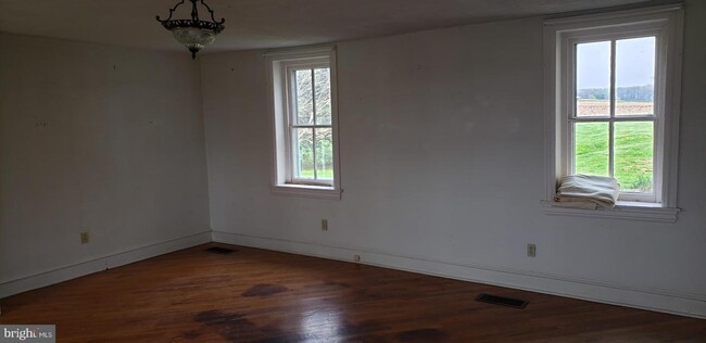 Building Photo - 3233 Limestone Rd