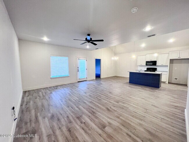 Foto del edificio - 1706 102nd St