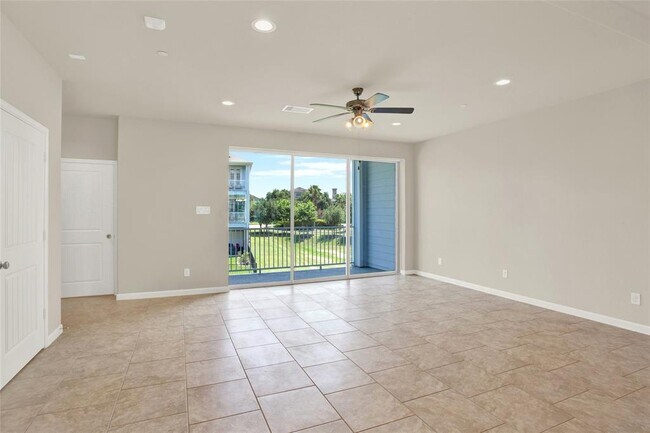 Building Photo - 2708 Veranda Terrace