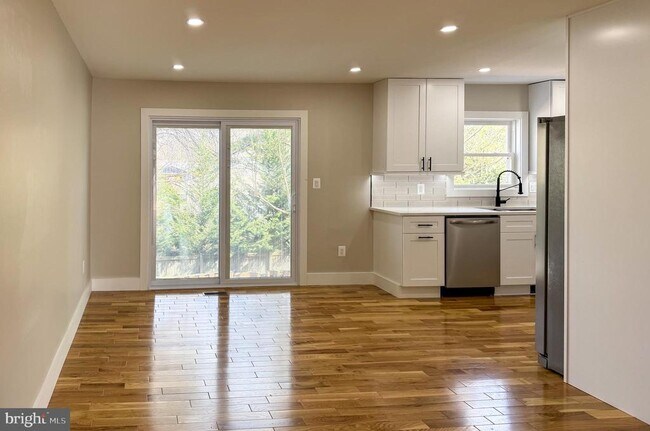 Foto del edificio - 1723 Gabriel Ct