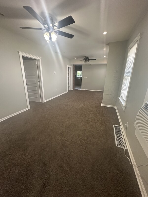 Foto del edificio - 3188 W 92nd St