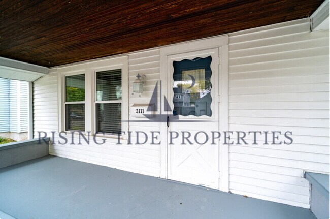 Building Photo - 3111 Elliot Ave