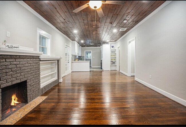 Foto del edificio - 7449 Walker St