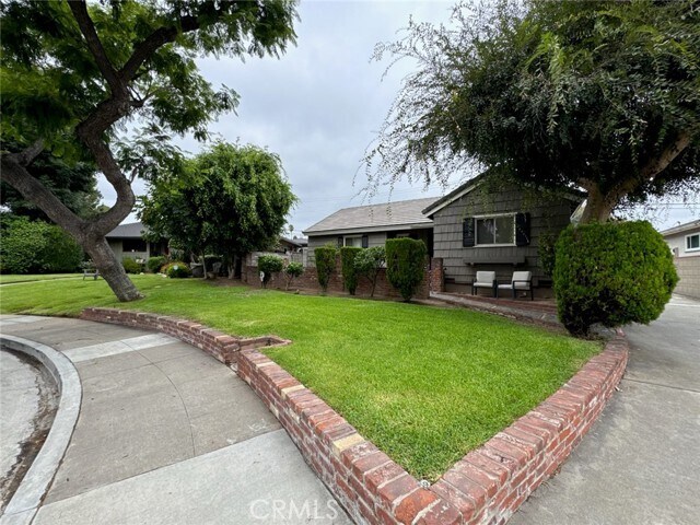 Foto principal - 1328 Elm Park St