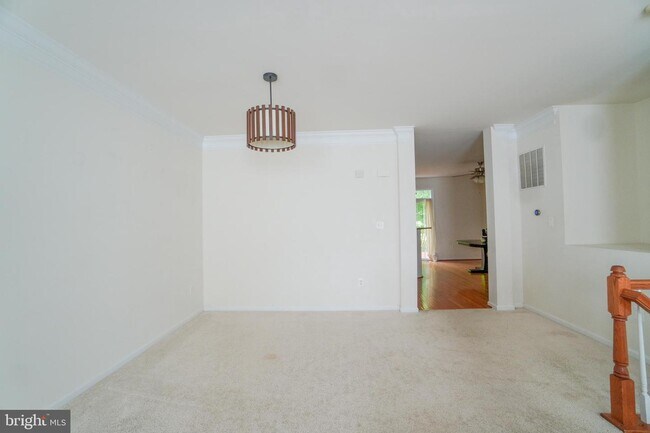 Building Photo - 4459 Monmouth St
