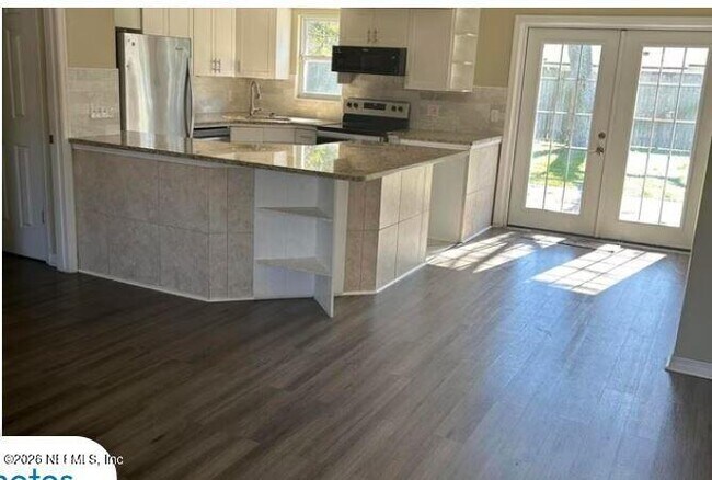 Building Photo - 11666 Starfish Ave