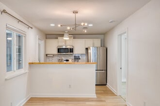 Building Photo - 5407 Spring Meadow Rd