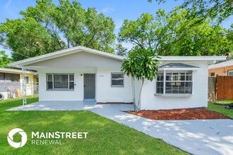 Building Photo - 1906 E North Bay St