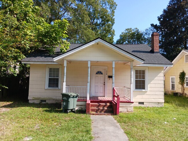 Building Photo - 1014 Henley St