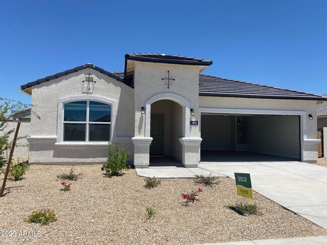 Building Photo - 1070 W Falls Canyon Dr