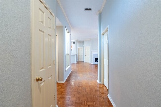 Building Photo - 3009 Ridge Hollow Dr