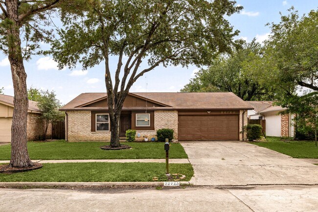 Building Photo - 22723 Braken Carter Ln