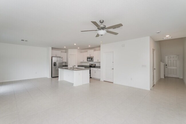 Foto del edificio - 17895 Blissful Stars Dr