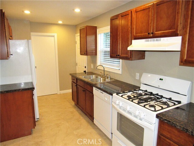 Foto del edificio - 702 N Cambridge St