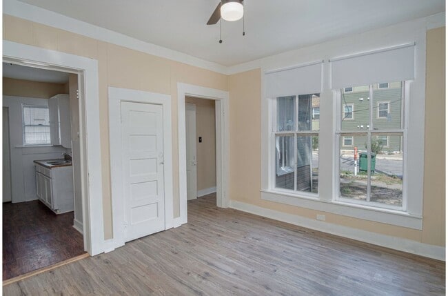 Photo - 111 S Olive St Apartment