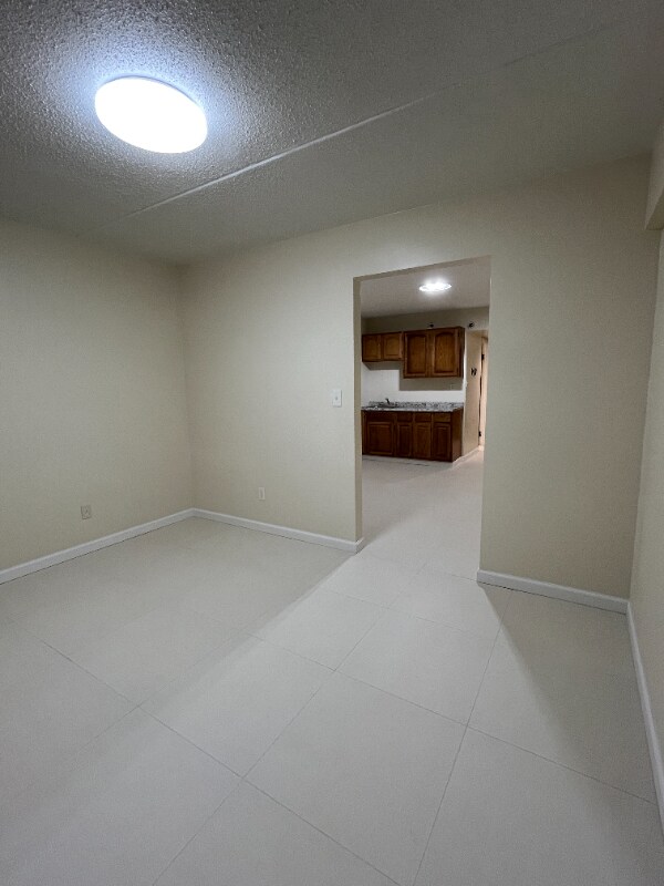 Foto del edificio - 2715 Cherry Rd