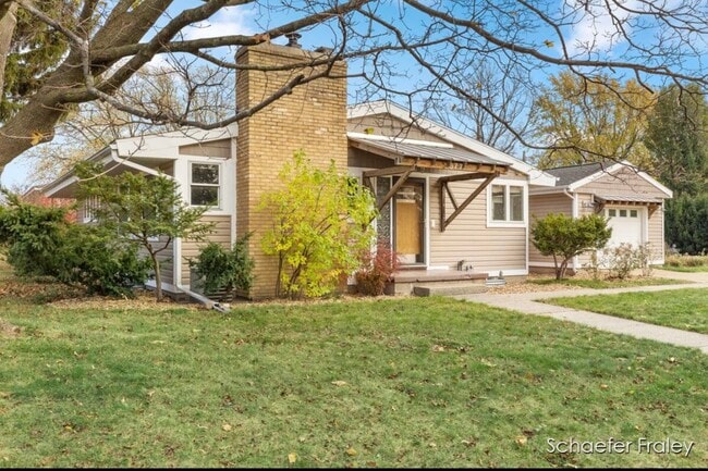 Building Photo - 677 Harrison Ave