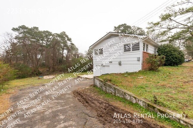 Foto del edificio - 2233 5th St NE