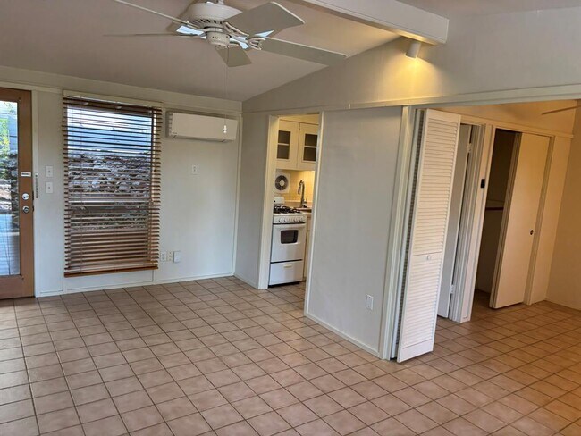 Foto del edificio - 1714 Summit View Pl