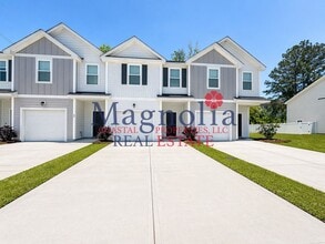 Building Photo - 53 Dorsey Dr