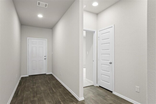 Building Photo - 168 Tillage Rd