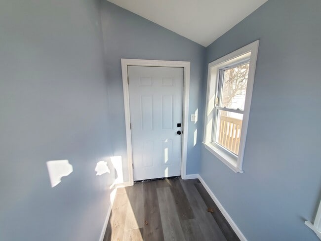 Foto del edificio - 289 Fellsway W