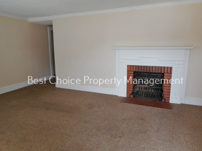 Foto del edificio - 104 Mallard Creek Ct