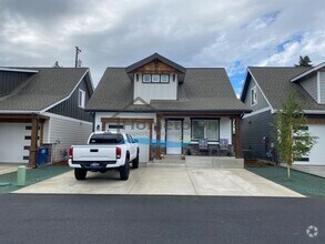 Building Photo - 1349 Sadee Ln
