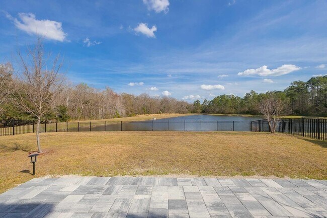 Building Photo - 951 Orellana Rd