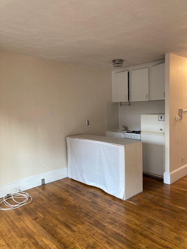 Building Photo - 78 Myrtle St