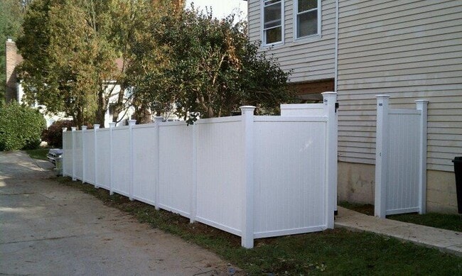 Building Photo - 3906 Pinedale Dr