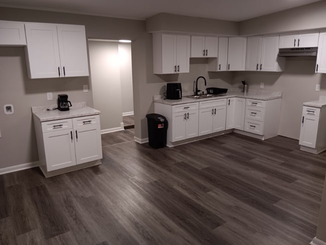 Foto del edificio - 7911 Cecil St