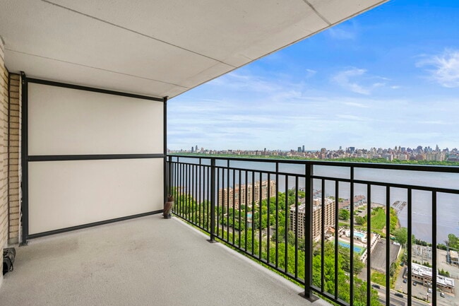 Foto del edificio - 7855 JFK Blvd E
