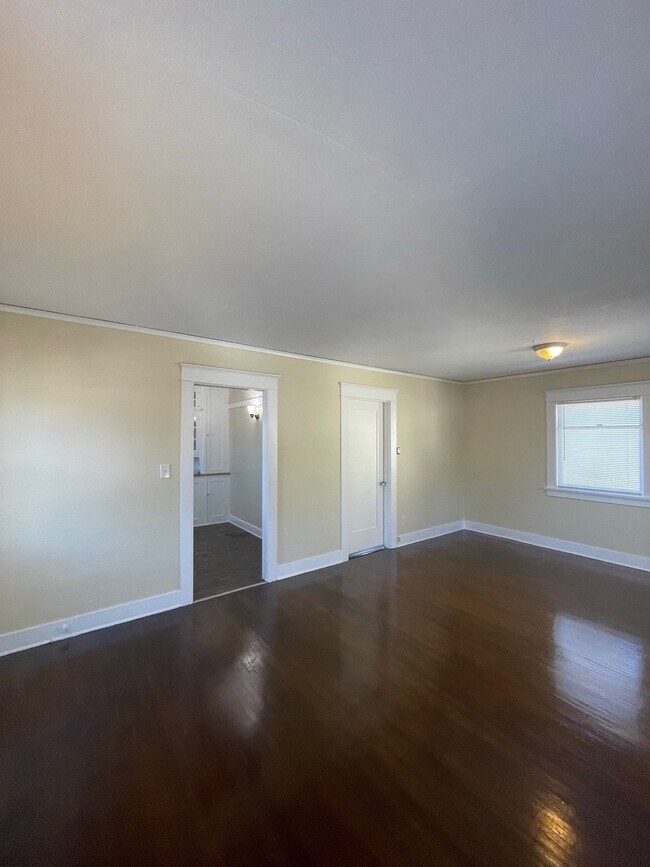 Building Photo - 6333 Painter Ave