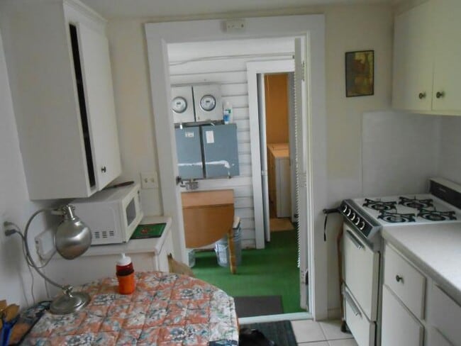 Building Photo - 1 bedroom in Clearwater FL 33755