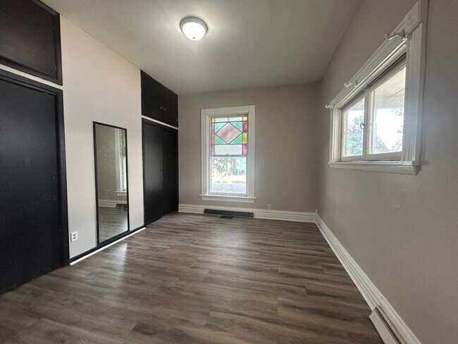 Building Photo - 2 Bedroom 1 Bath House Available in Conner...