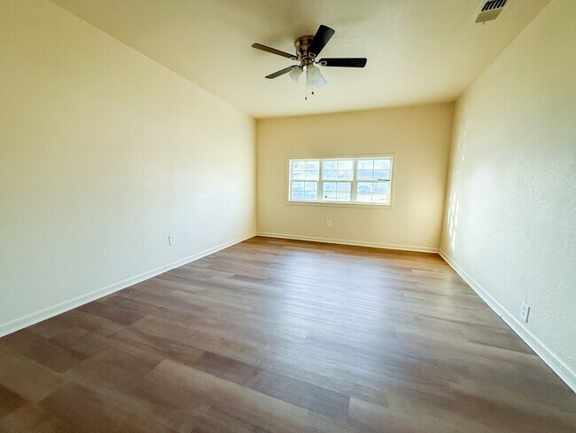 Foto del edificio - 312 36th St