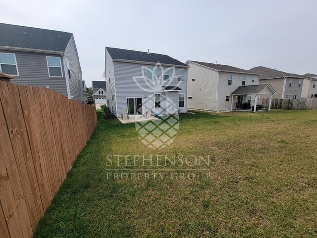 Building Photo - Nearly New Home in Blythewood