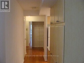 Building Photo - 763 Bay St.