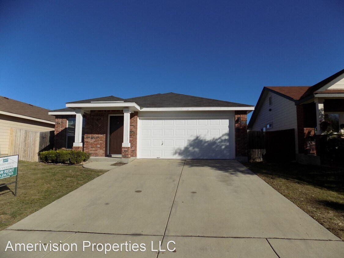 Primary Photo - 3 br, 2 bath House - 546 Granite Cliff