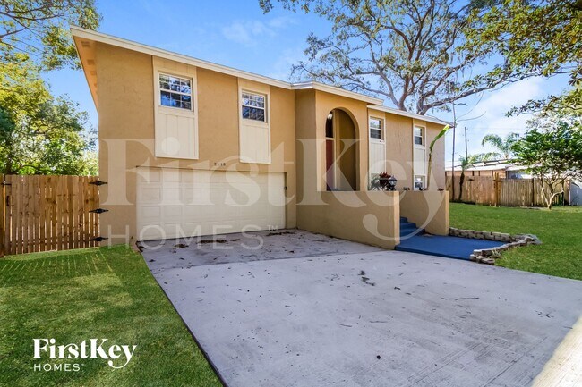 Foto del edificio - 8618 Vannoy Ct