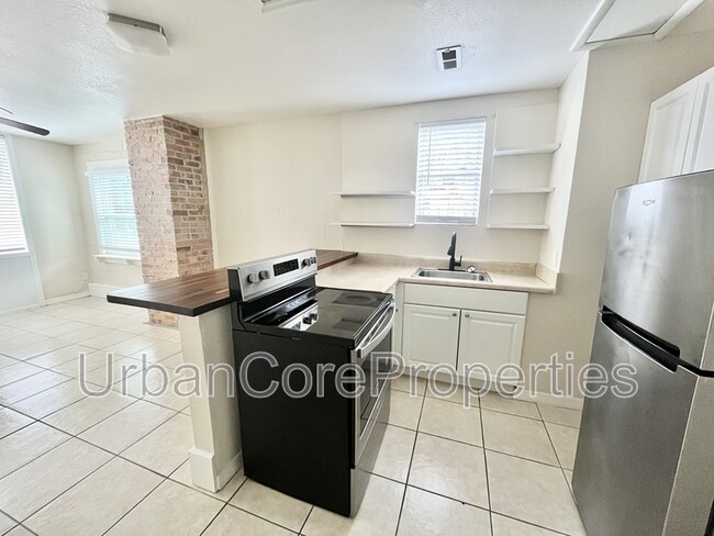 Building Photo - 380 13th Ave NE