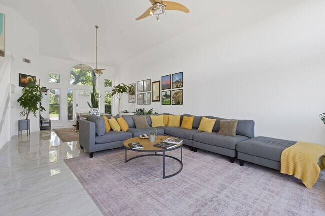 Foto del edificio - 6905 Crosby Cir
