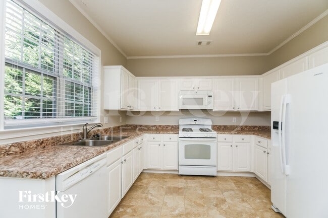 Building Photo - 806 Cataya Cove