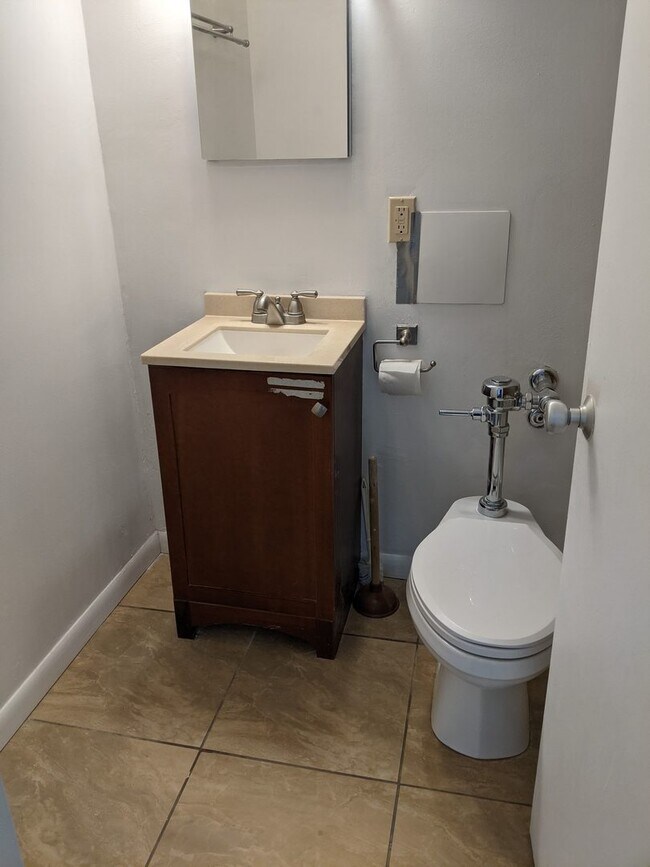 Foto del edificio - 1401 E 55th St