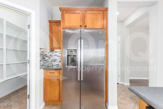 Foto del edificio - 2043 W Kathleen Rd