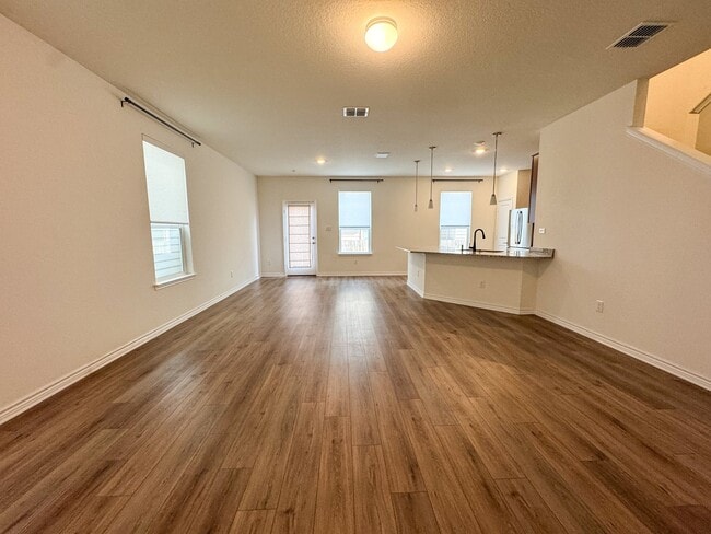 Foto del edificio - 14839 Vance Jackson Rd