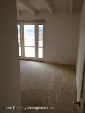 Building Photo - 501 Avenida Campo