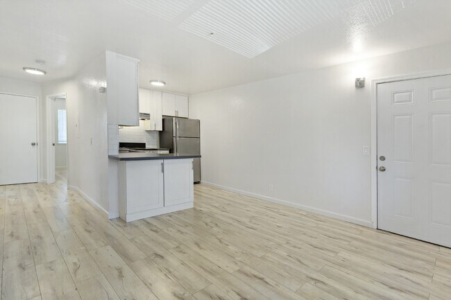 Building Photo - 10900 MacArthur Blvd