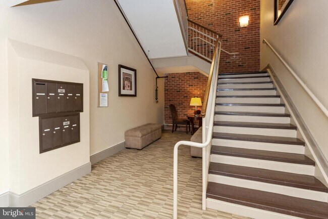 Foto del edificio - 9020 Lorton Station Blvd
